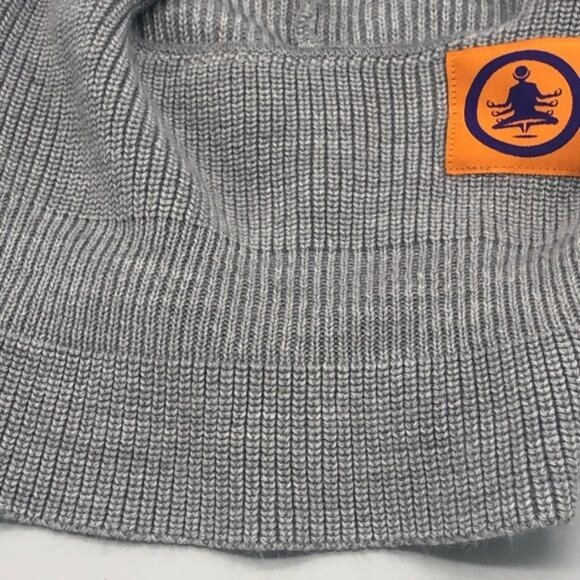 gray facial knitted beanie acrylic hat one size READ - Picture 4 of 8